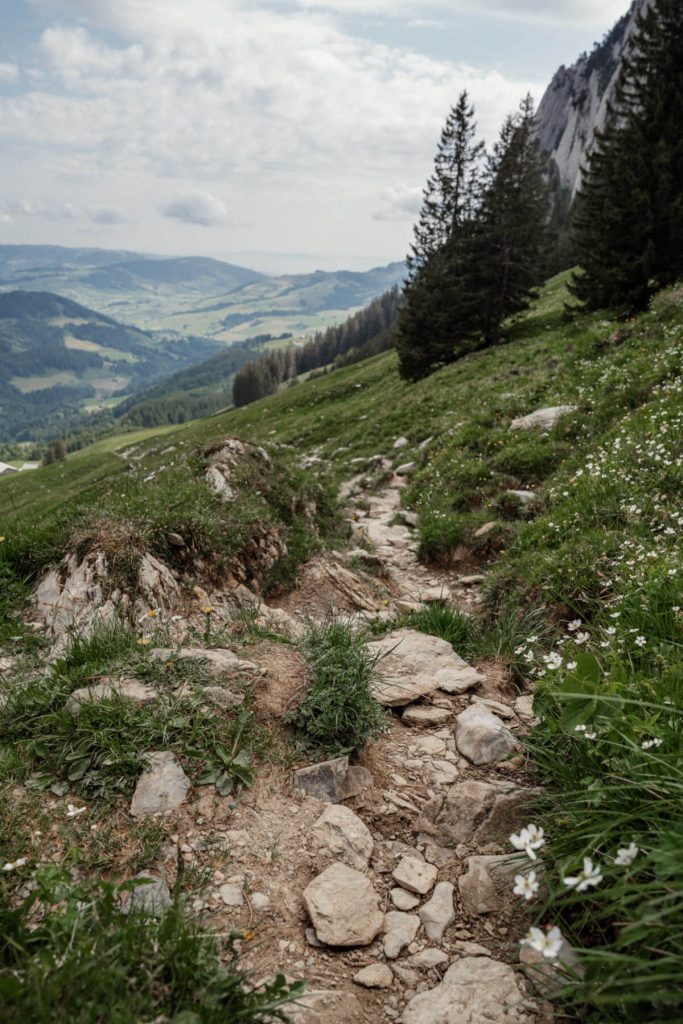 A round path with out cable automobile and little frequented ascent
